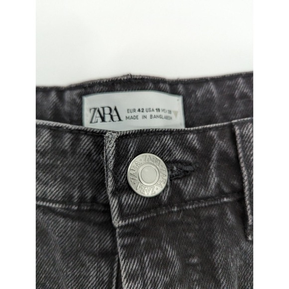 Zara Women’s SZ 10 Mid Rise Frayed Black Denim Shorts Boho Cotton Cut Off - Picture 2 of 8